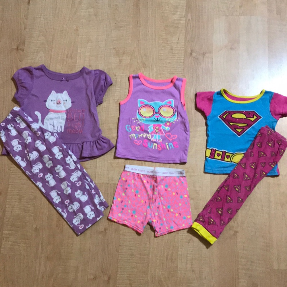 Girls 3T pajama sets